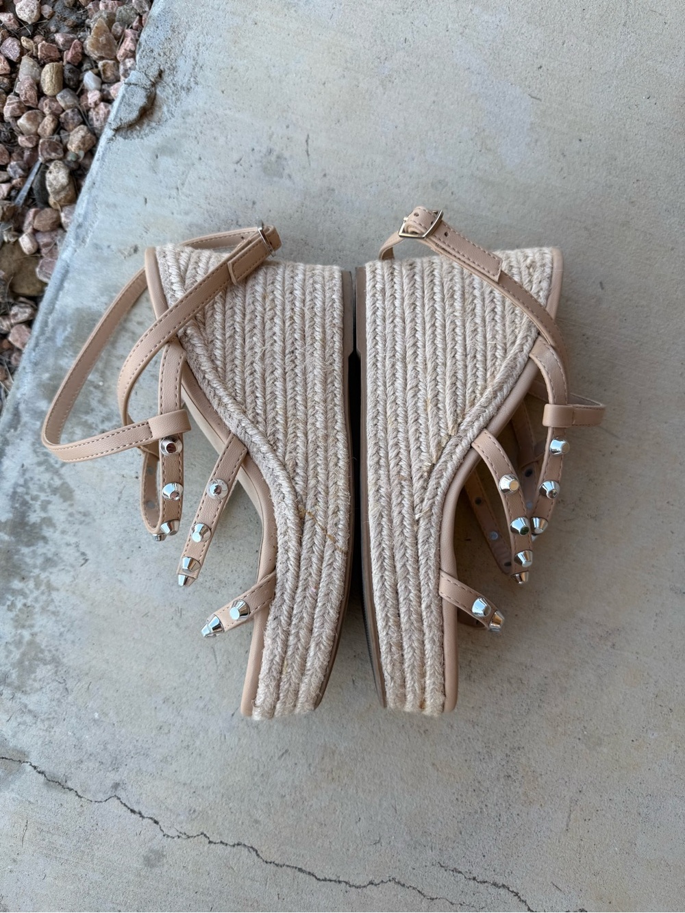 SODA Studded Tan Wedges - Picture 4 of 8